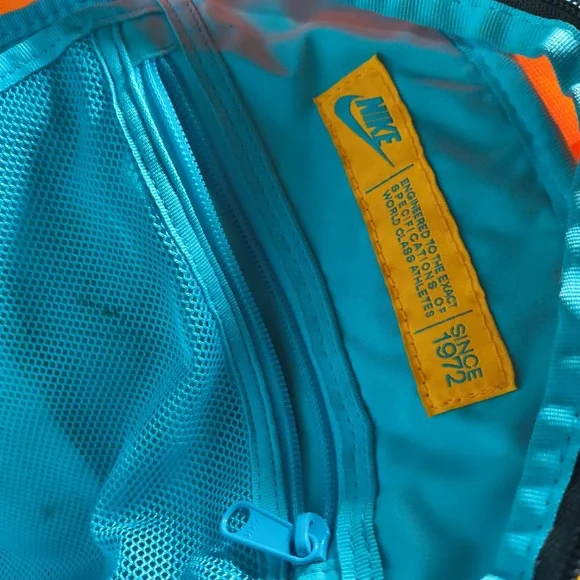 Nike Cheyenne Vapor II Backpack Orange Black Reflective Daypack Hiking Outodoor - Picture 11 of 16